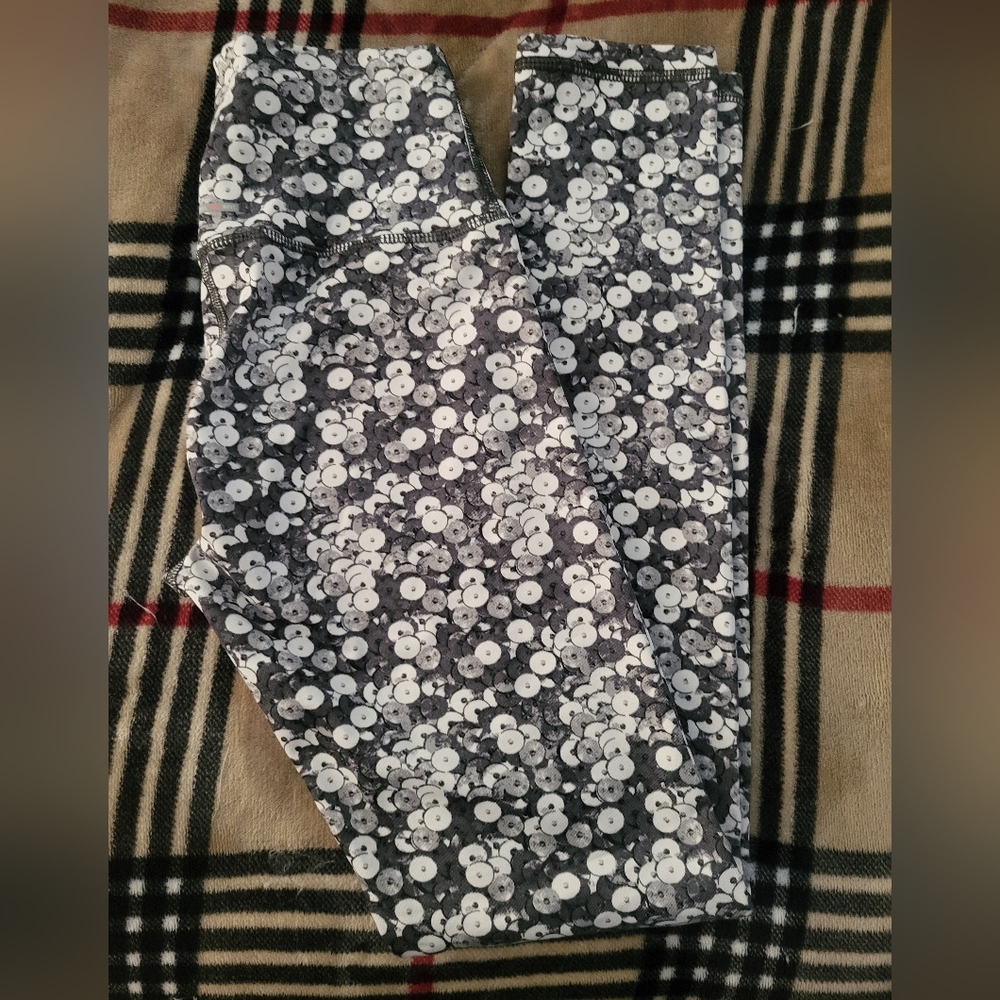 Aerie Black and White Sequin Patterned Leggings